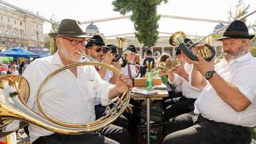 Großes Bild anzeigen